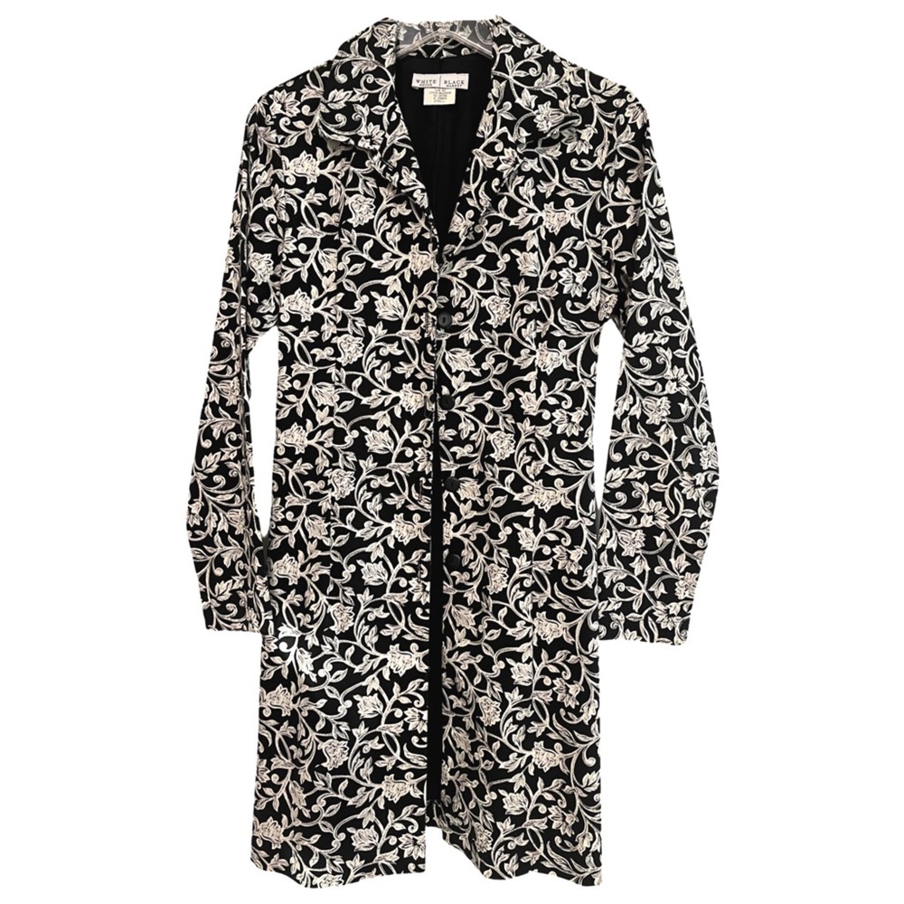 Stylish Trench blazer in 🖤&🤍